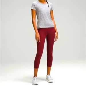 23” NWT Wunder Train Leggings